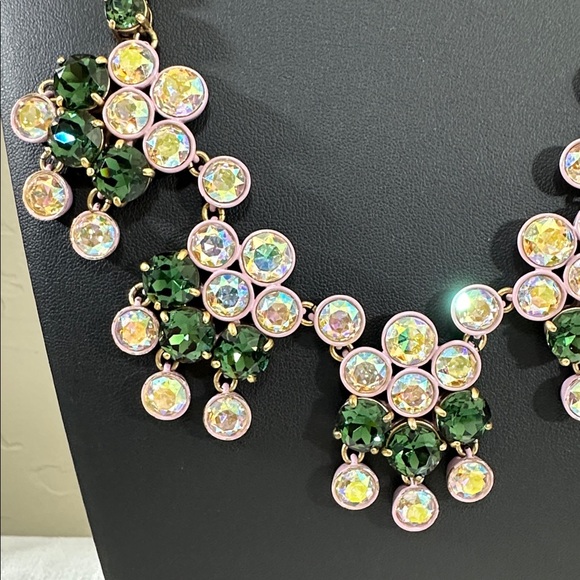 J Crew AB Brûlée & Emerald Green Crystal Statement Necklace - Picture 6 of 16